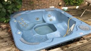 How to Remove All Water from Hot Tub Pipes