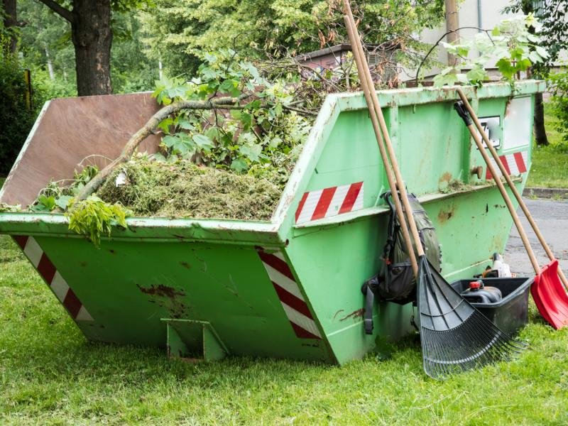 Is Yard Waste the Same As Green Waste