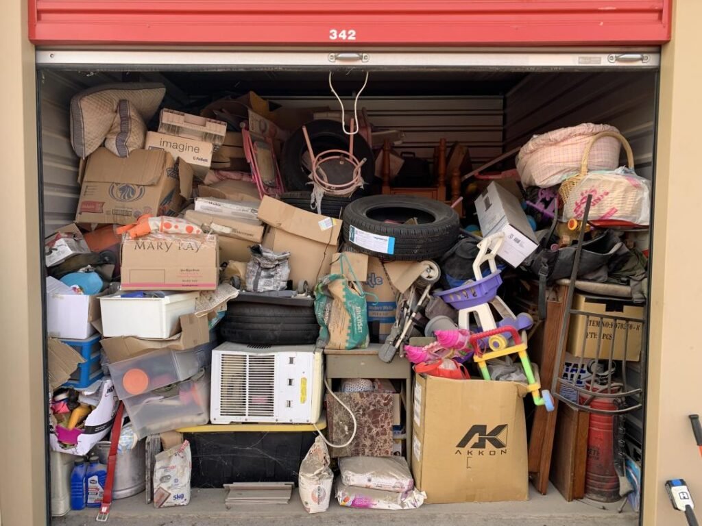 storage unit junk removal